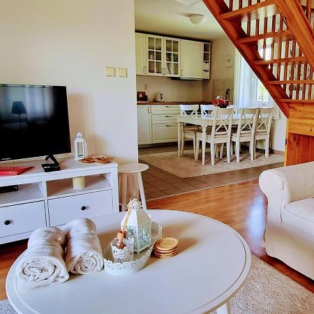 Holiday Home Holiday Hill 42 By Interhome Cista  외부 사진